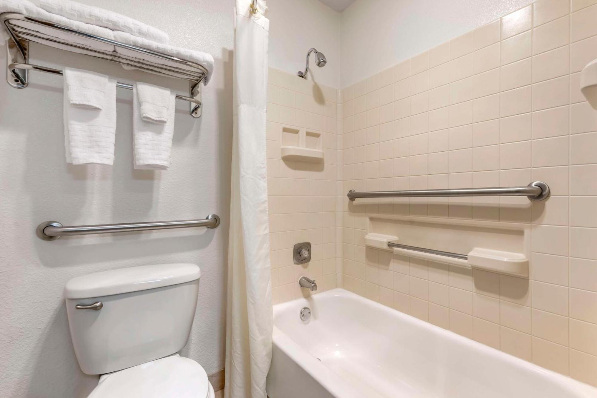 Western Aladdin Hotel 3*