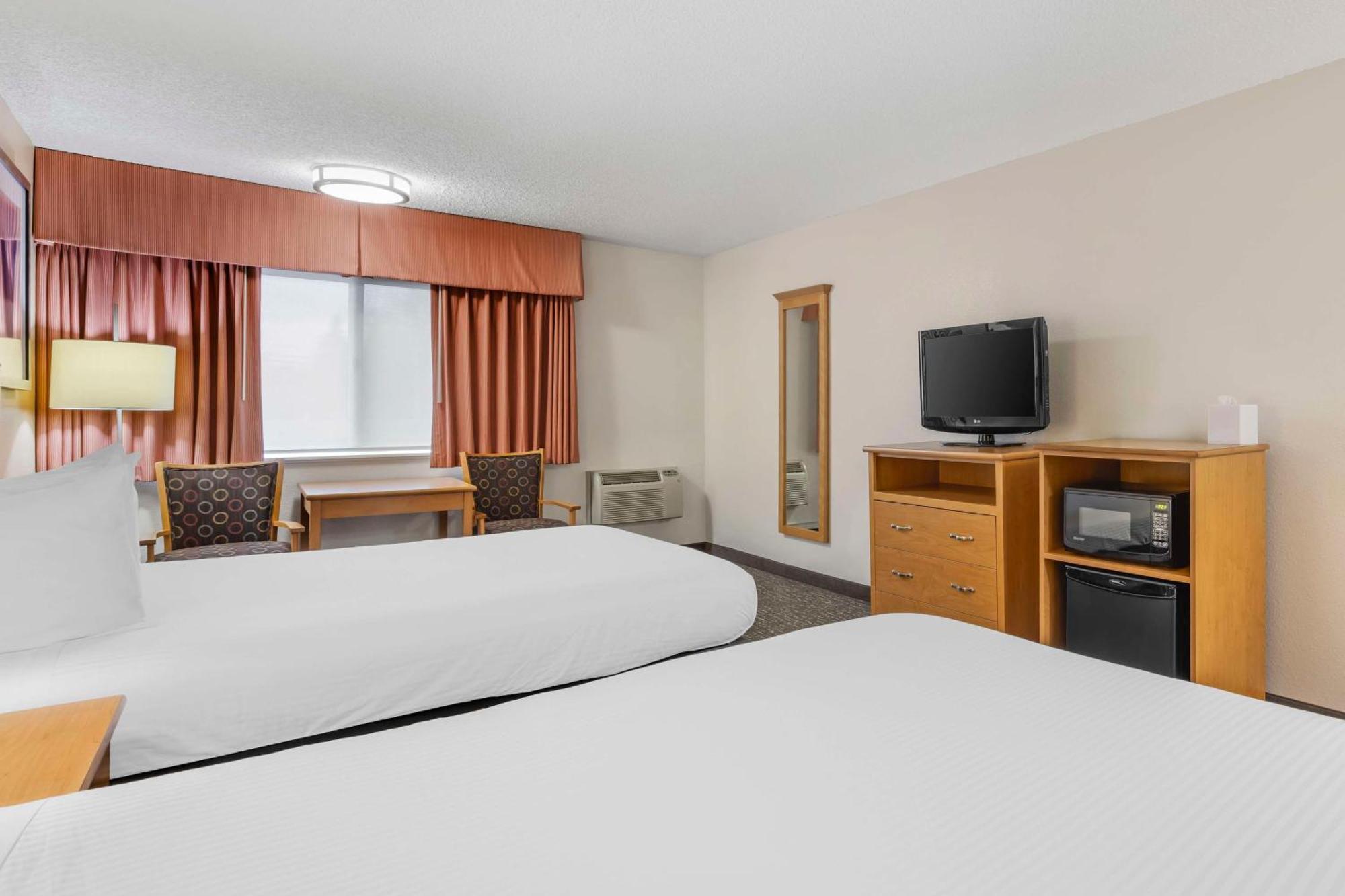 Western Aladdin Hotel 3*