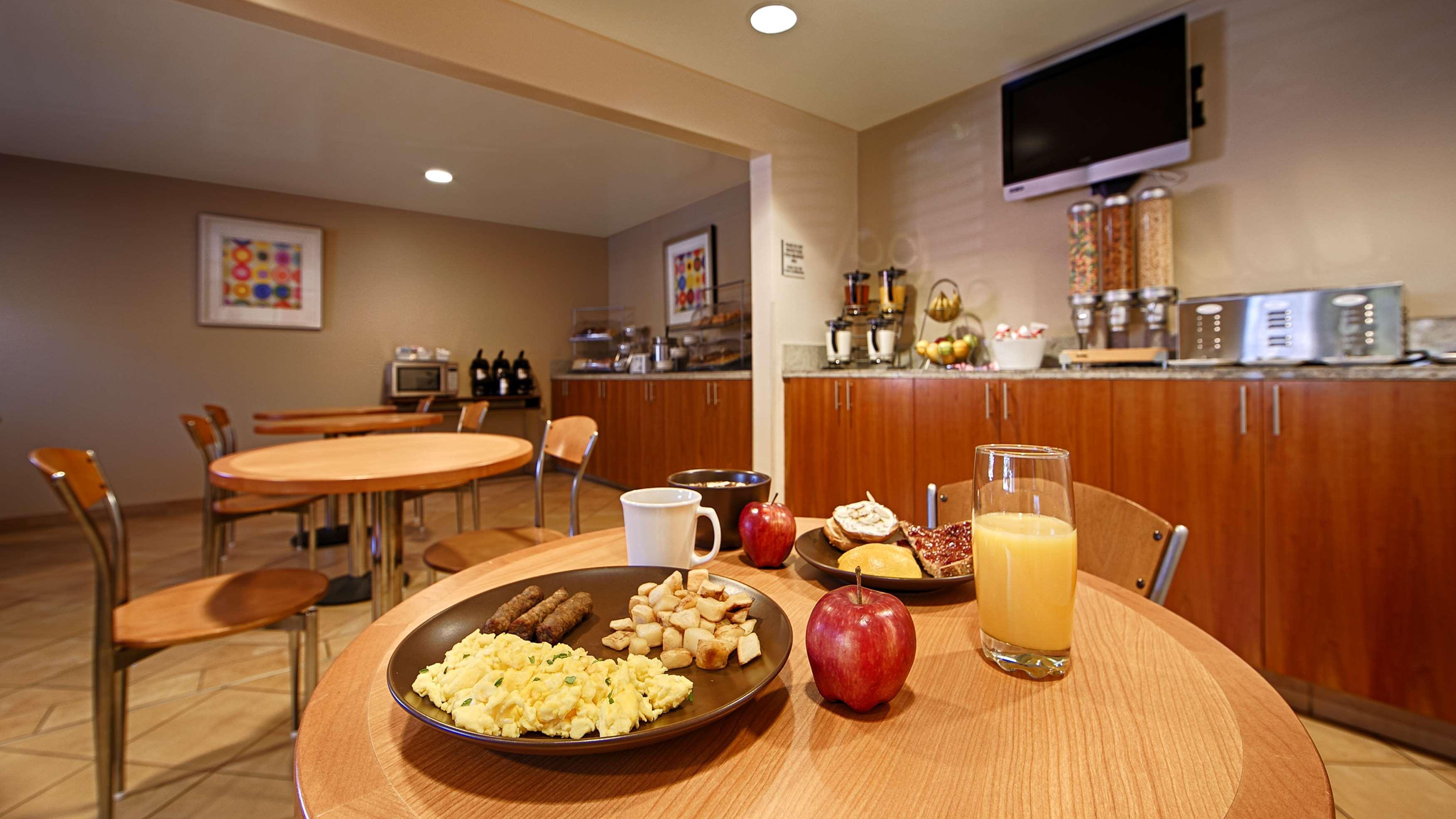 Western Aladdin Hotel 3*